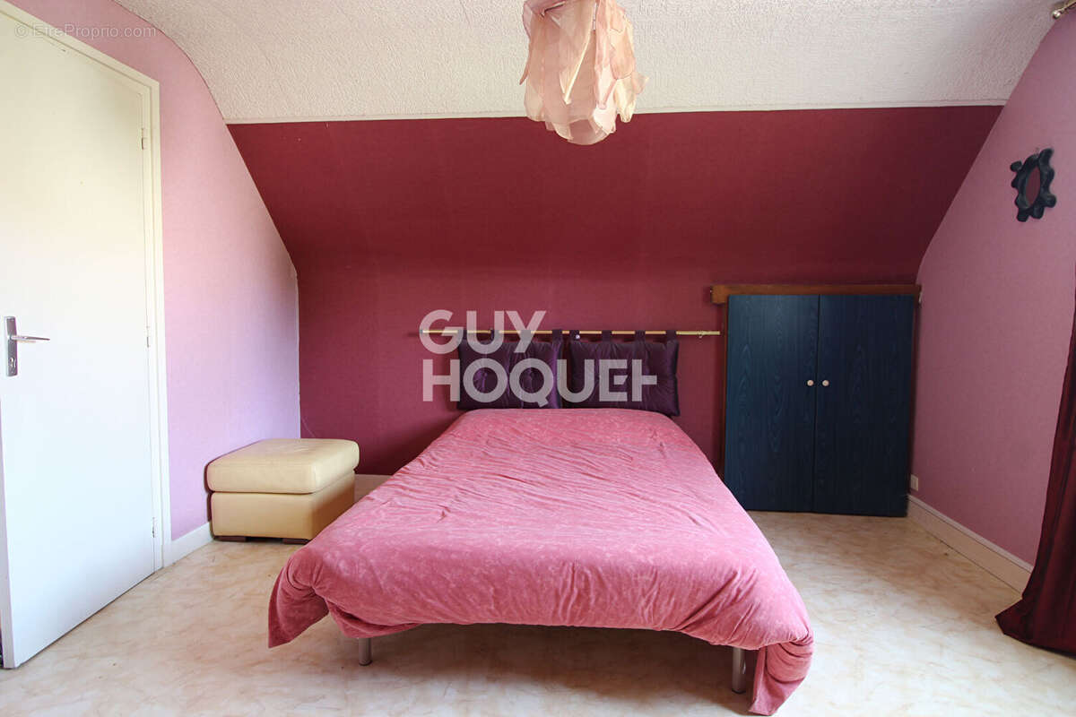 Maison à VERNEUIL-L'ETANG