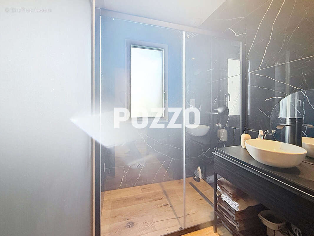 Maison à SAINT-PAIR-SUR-MER