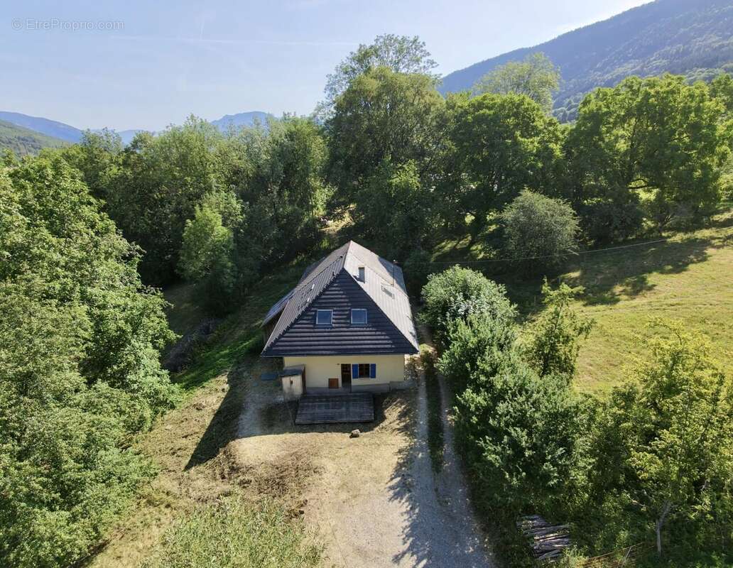 Maison baujue rénovée LE NOYER 73340 - photo 9