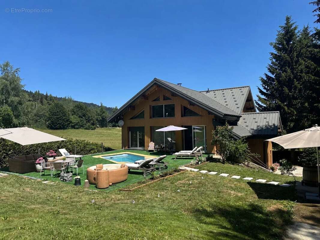 Maison à LES DESERTS