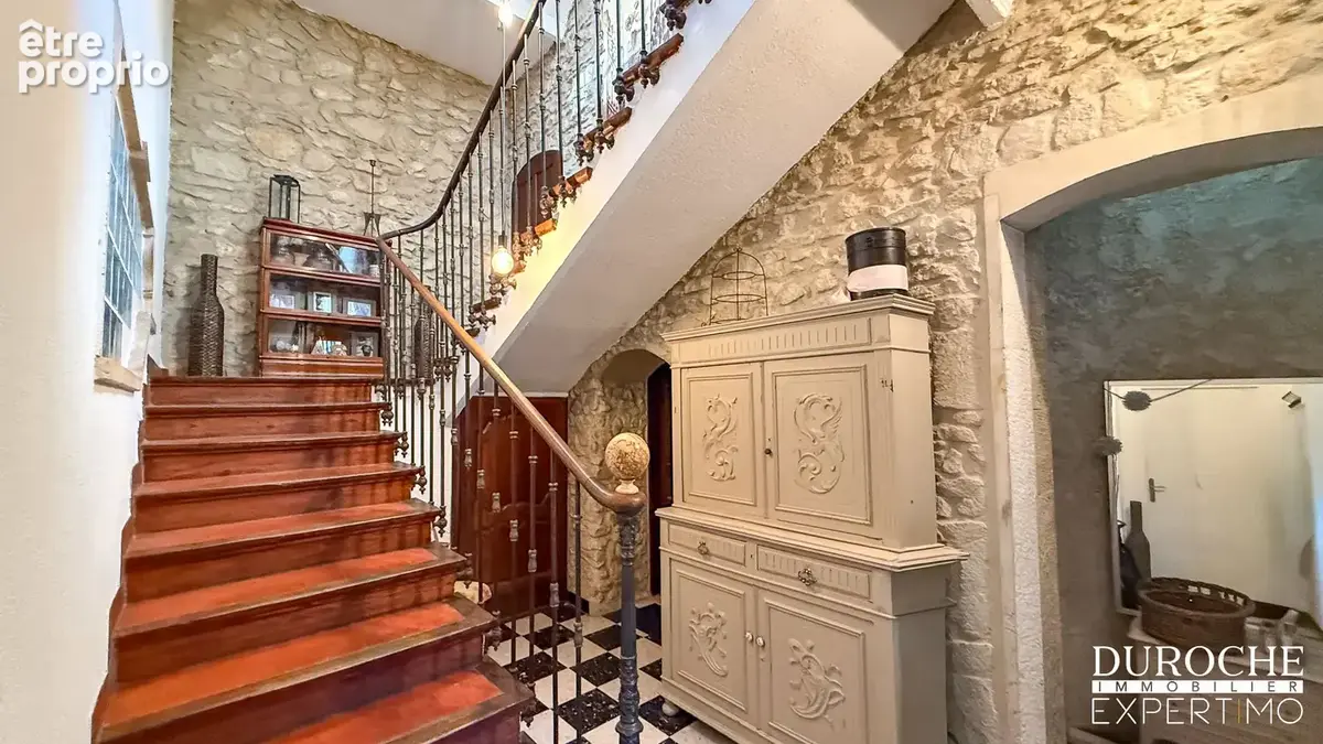 Orange   Élégante maison de maître en pierre avec studio indépendant, garage et terrasses - photo 18