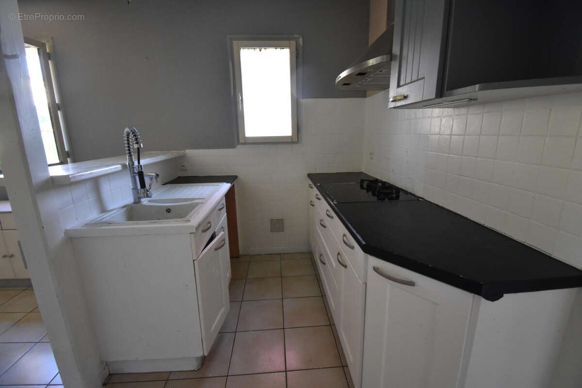 DSC_0005 - Maison à RUELLE-SUR-TOUVRE