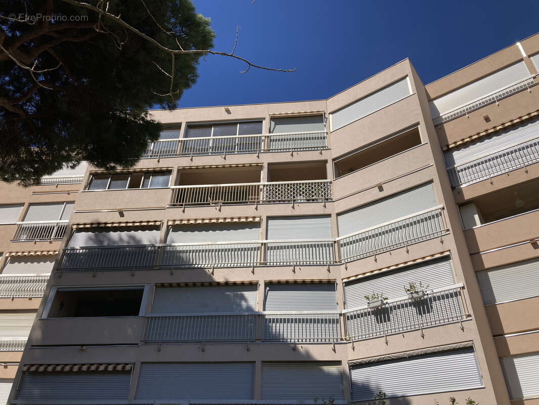 Appartement à HYERES