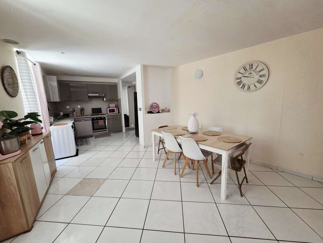 Maison à SAINT-CHINIAN