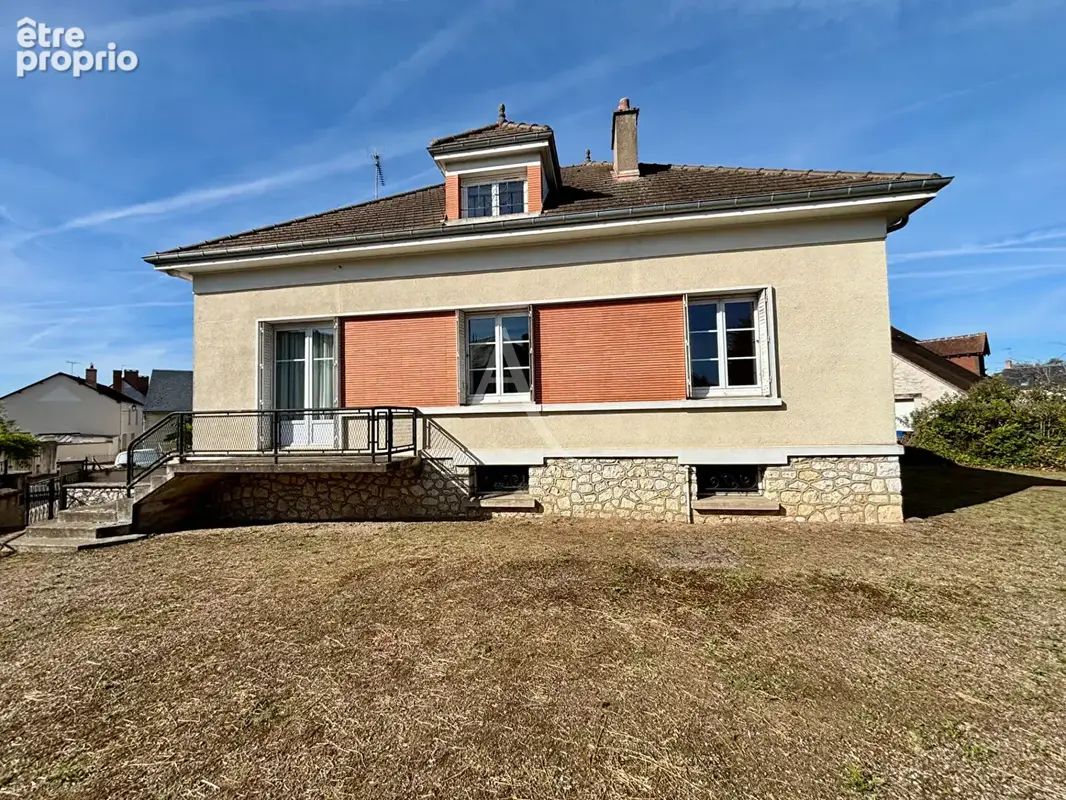 Photo Maison à Contres au prix de 129 000€