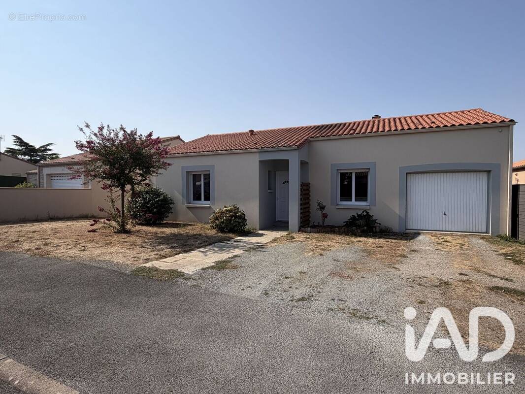 Photo 1 - Maison à ANTIGNY