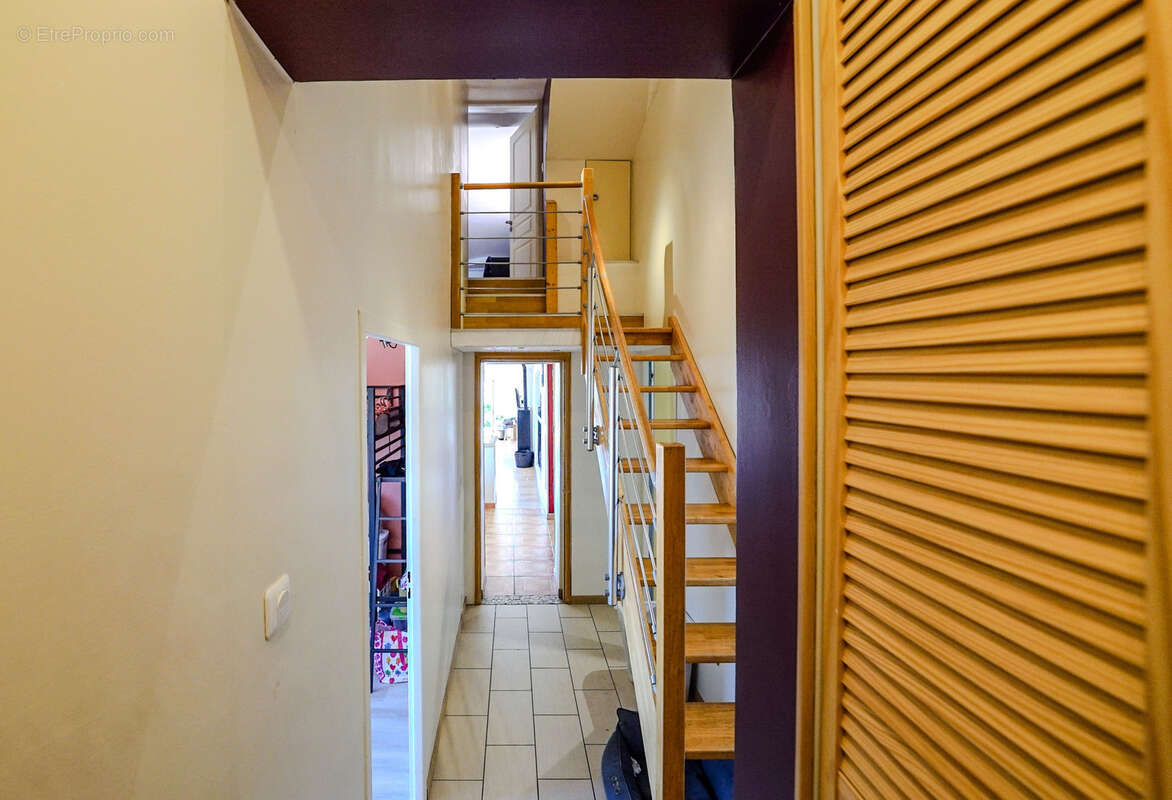 Appartement à LE CRES