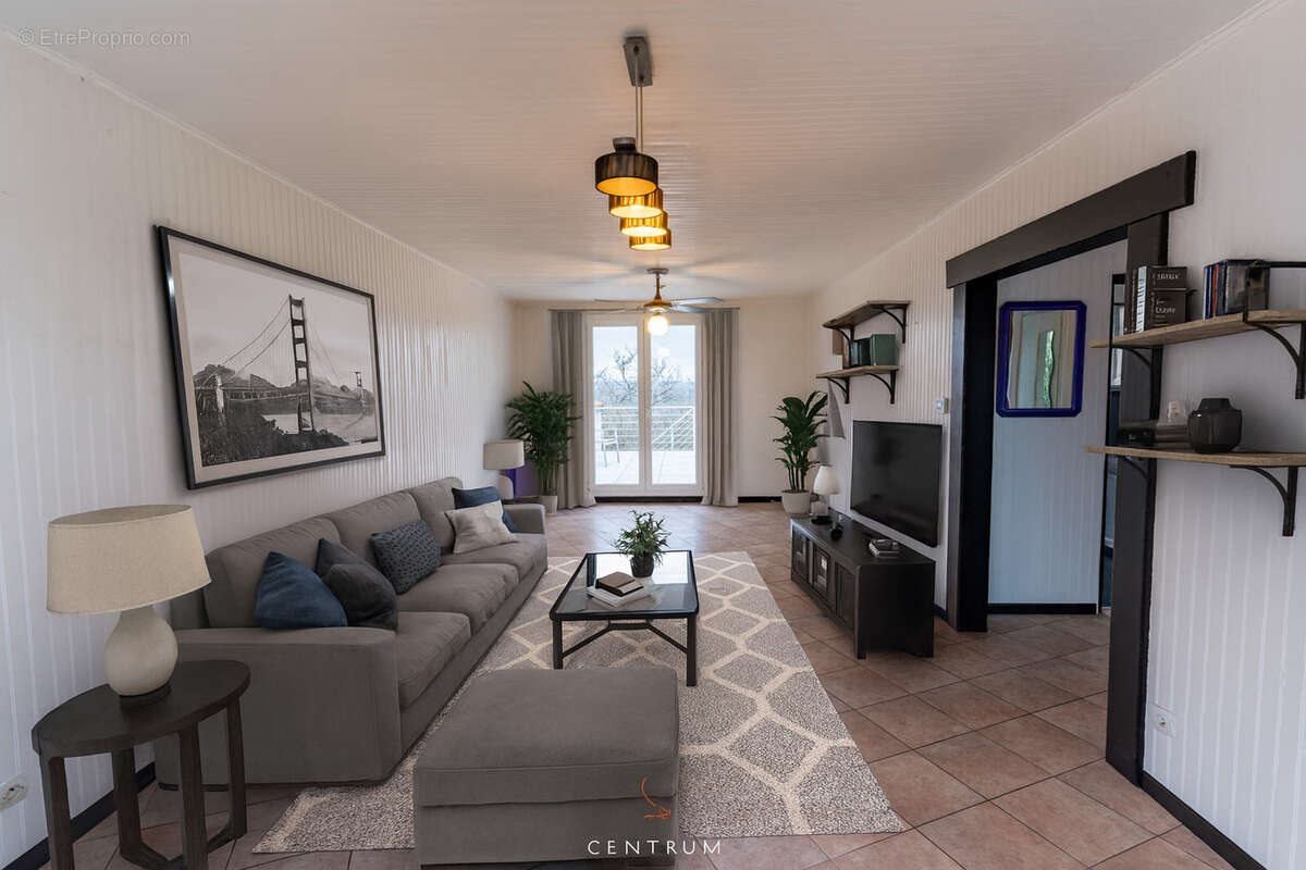 Maison à MONTOIS-LA-MONTAGNE