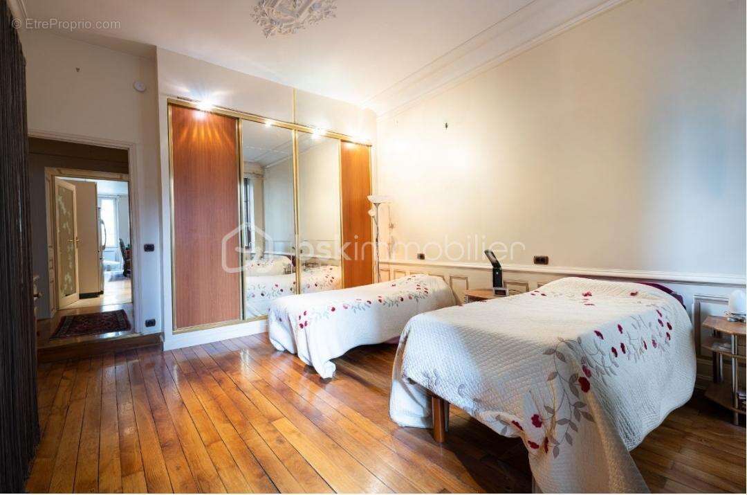 ANNECY – Appartement 211m² Adresse Signature  Rue du Pâquier - photo 8