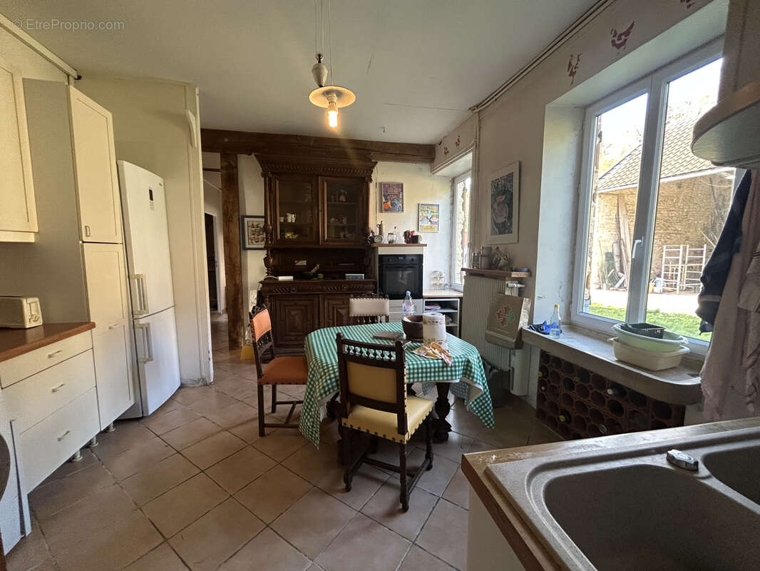 Maison à ABBEVILLE-LA-RIVIERE