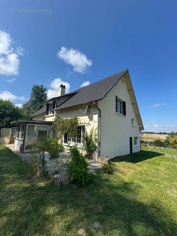 Maison à SAINT-MAURICE-LES-CHARENCEY