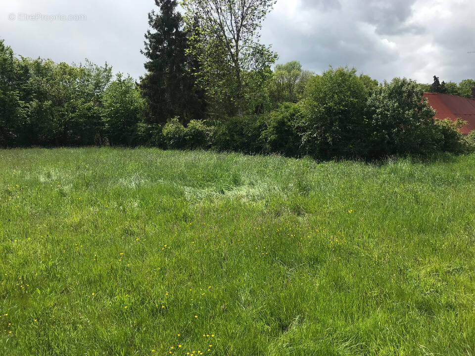 Terrain à MARCILLY-SUR-EURE
