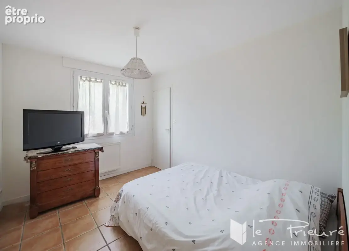 Proche Albi. A 5 min du centre-ville. Maison de 145 m² avec 4 chambres, piscine et terrain de 1 860 m² - photo 12