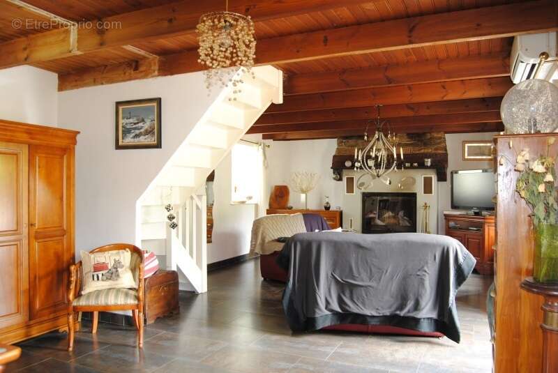 Maison à LOGONNA-DAOULAS