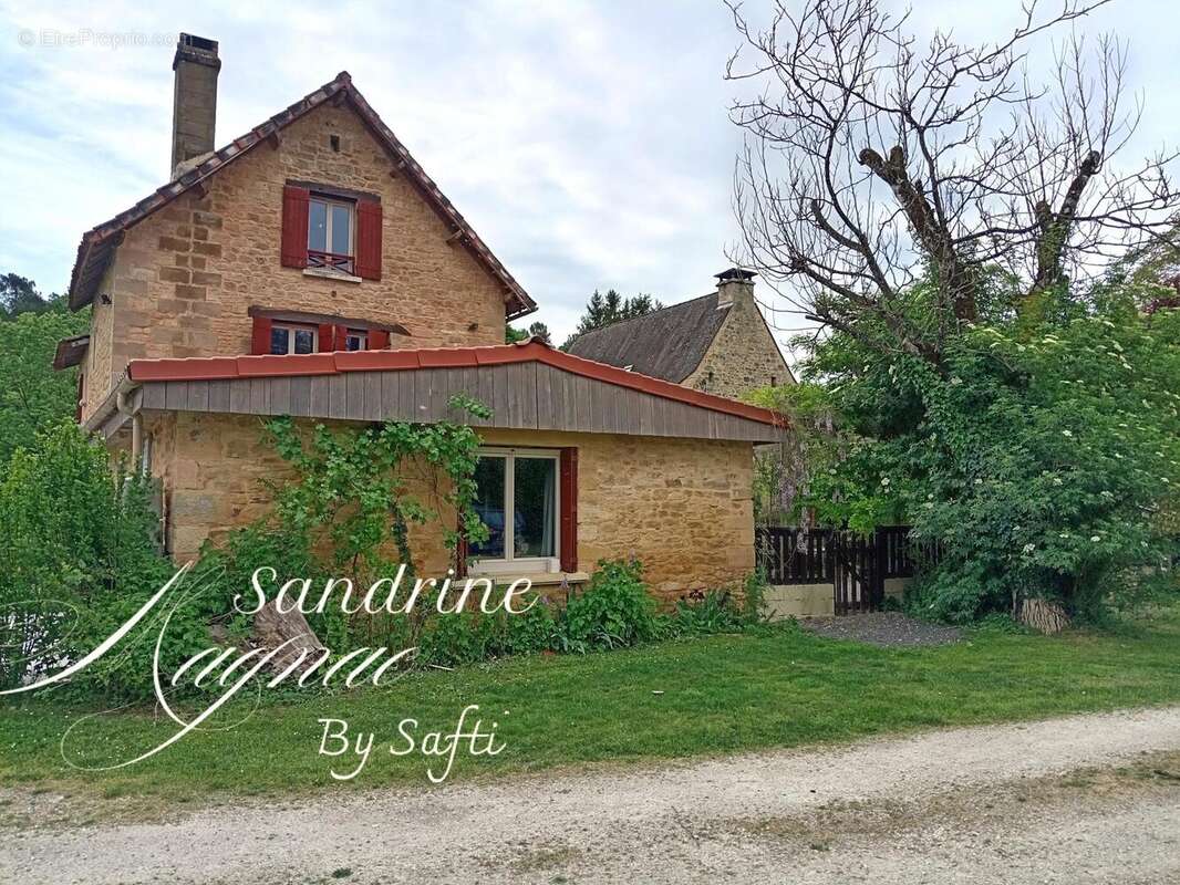 Maison 222 m² à Sainte-Nathalene  - photo 2