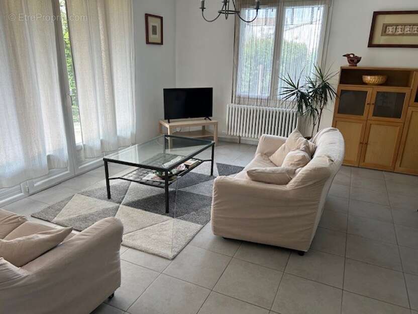 Maison à MORIERES-LES-AVIGNON