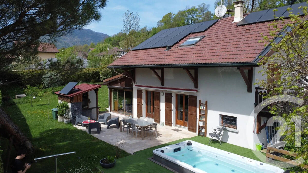 Maison à THYEZ