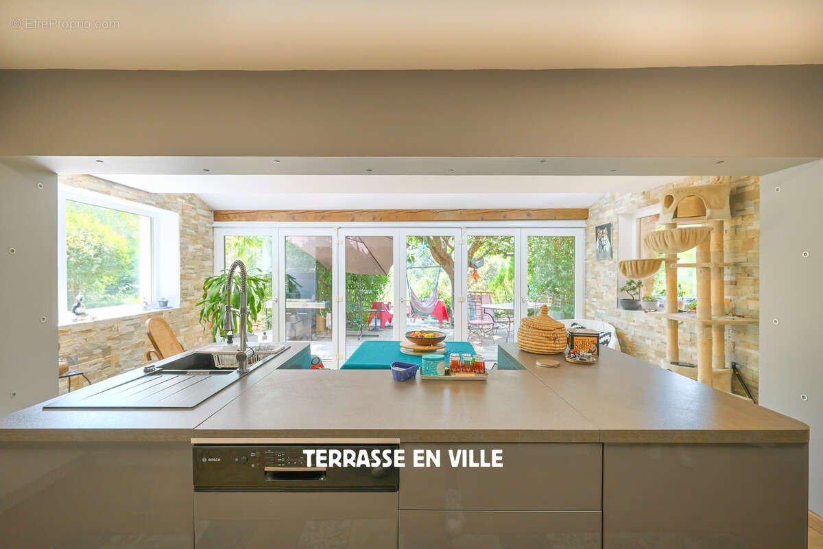 Maison à CARNOULES