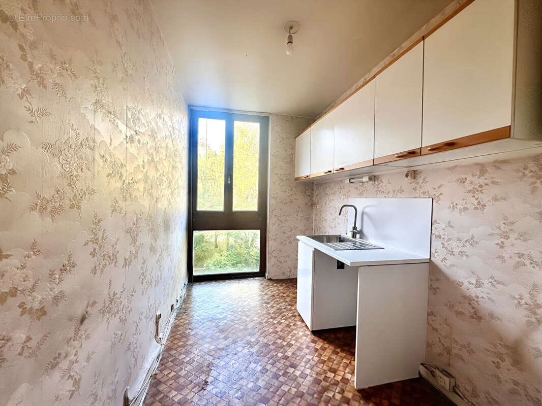 Appartement à JOUY-EN-JOSAS