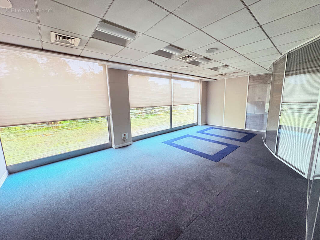 Commerce à VIRY-CHATILLON