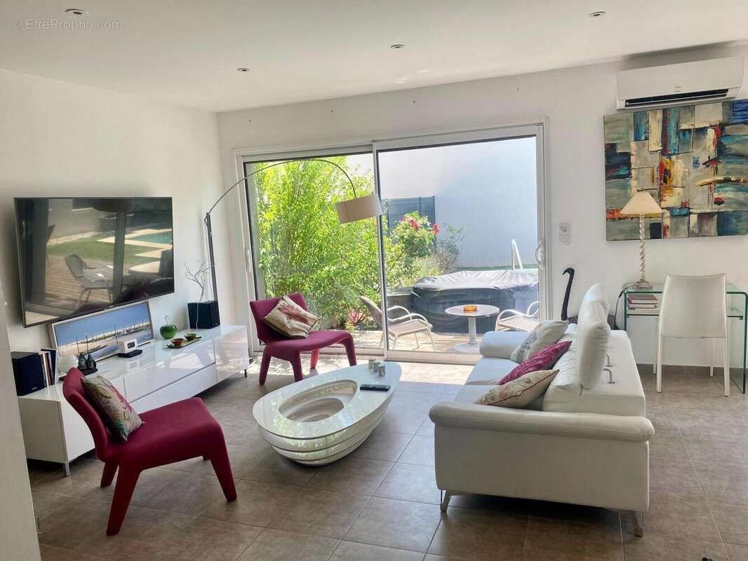 Photo 3 - Maison à JUVIGNAC