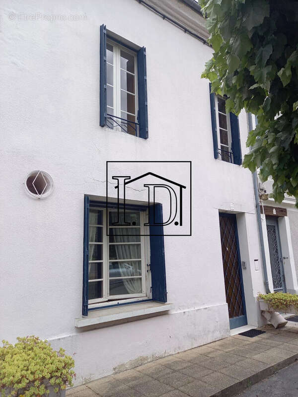 Maison à LAUZUN