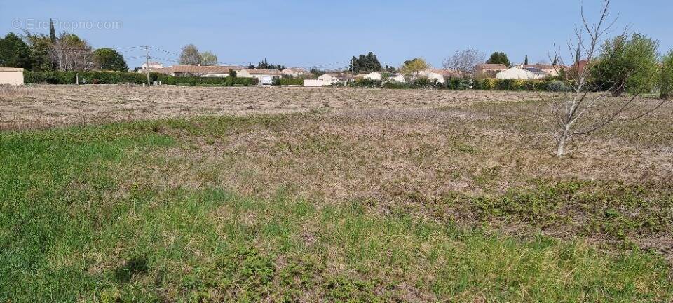 Terrain à CAMARET-SUR-AIGUES