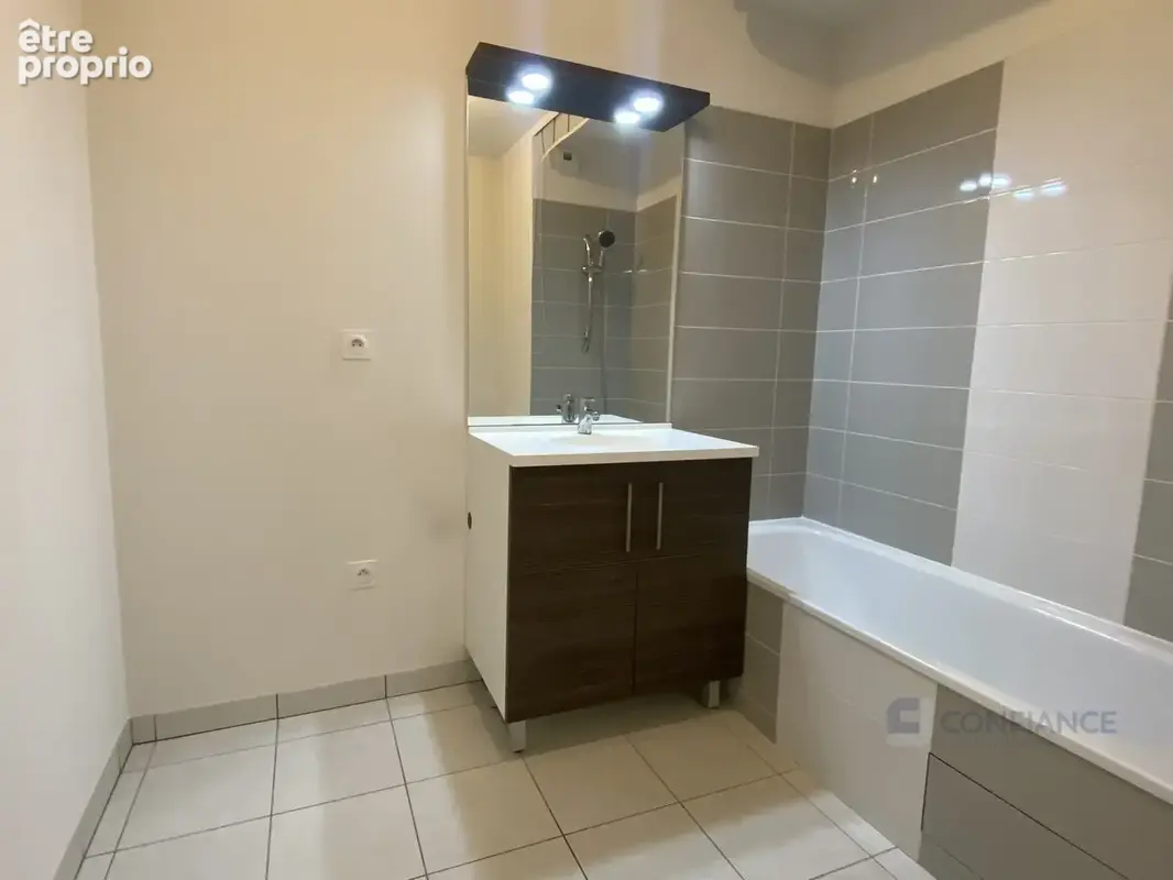 Appartement 58 m² à Rillieux-La-Pape  - photo 8