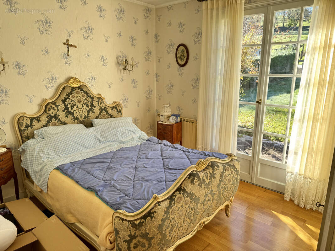 Maison à SAINT-AULAIRE