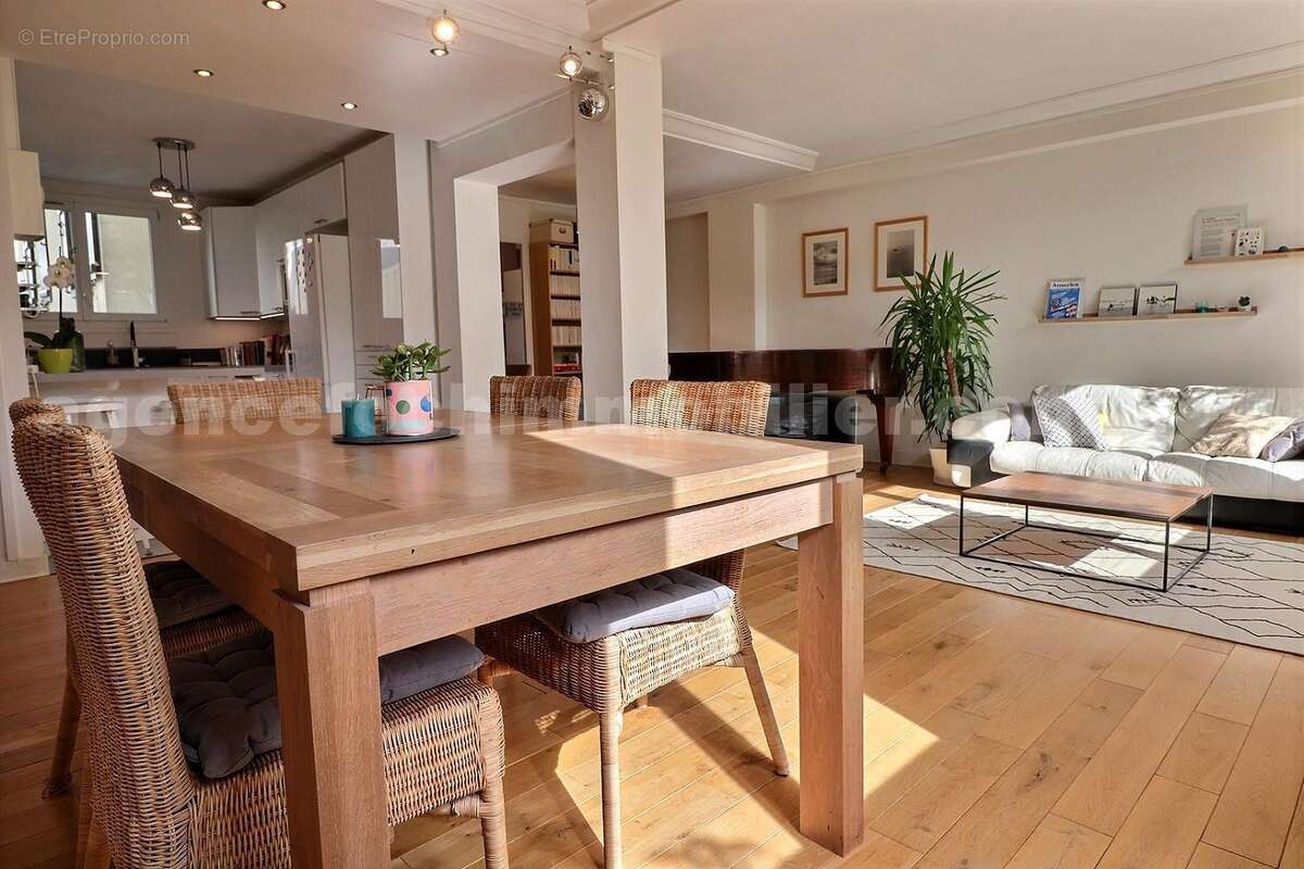 CHVH7 - Appartement à SAINT-MAUR-DES-FOSSES