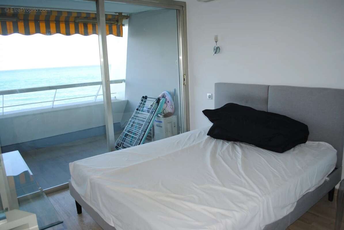 Appartement à VILLENEUVE-LOUBET