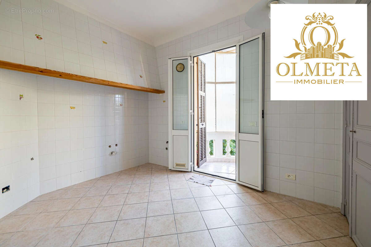 Appartement à ROQUEBRUNE-CAP-MARTIN