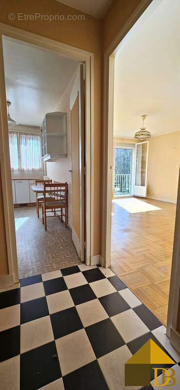 Appartement à MAISONS-ALFORT
