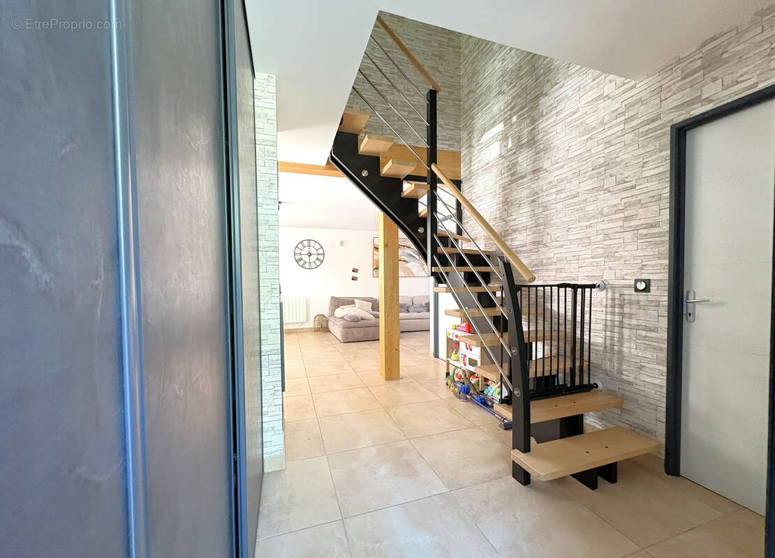 Maison à AMBERIEUX-EN-DOMBES