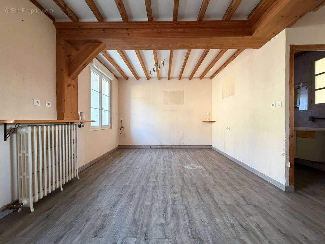 Maison à BRICQUEBEC