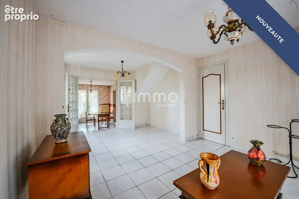 Maison familiale avec jardin et garage - photo 3