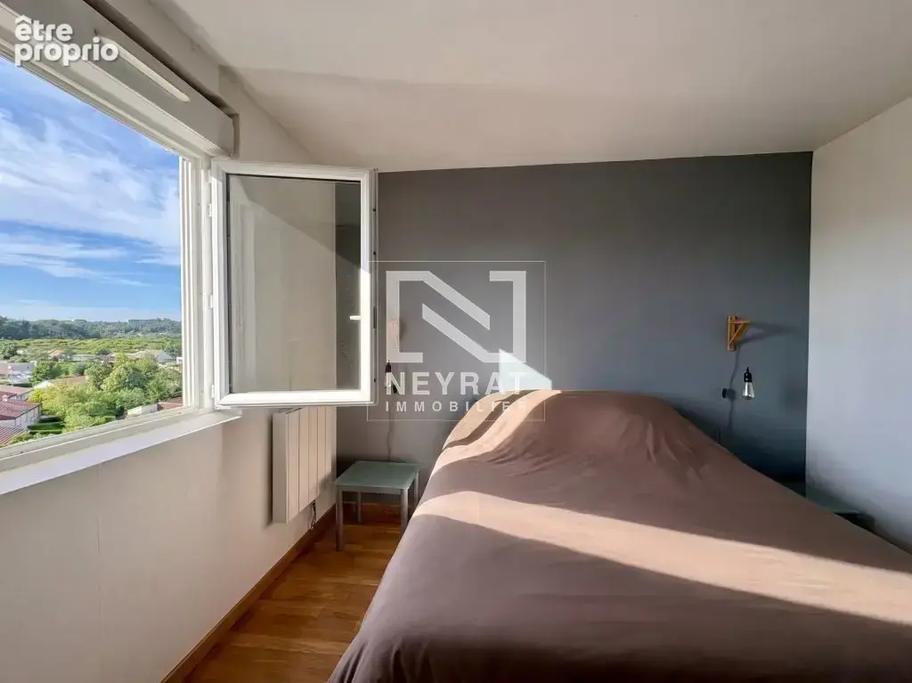 Appartement lumineux avec loggia et vue dégagée - photo 8