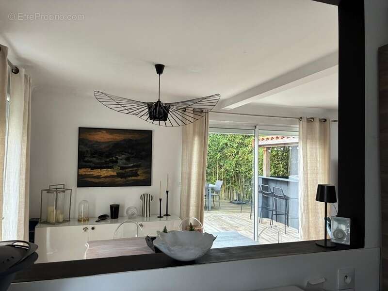 Maison à vendre 7 pièces LA ROCHELLE (17) - photo 7