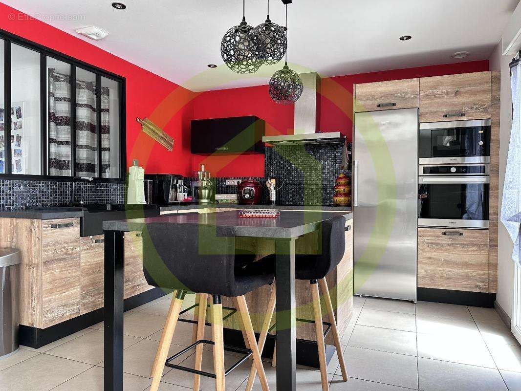 Maison à CONFLANS-EN-JARNISY