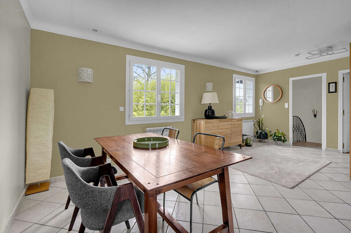 Maison à MONDONVILLE