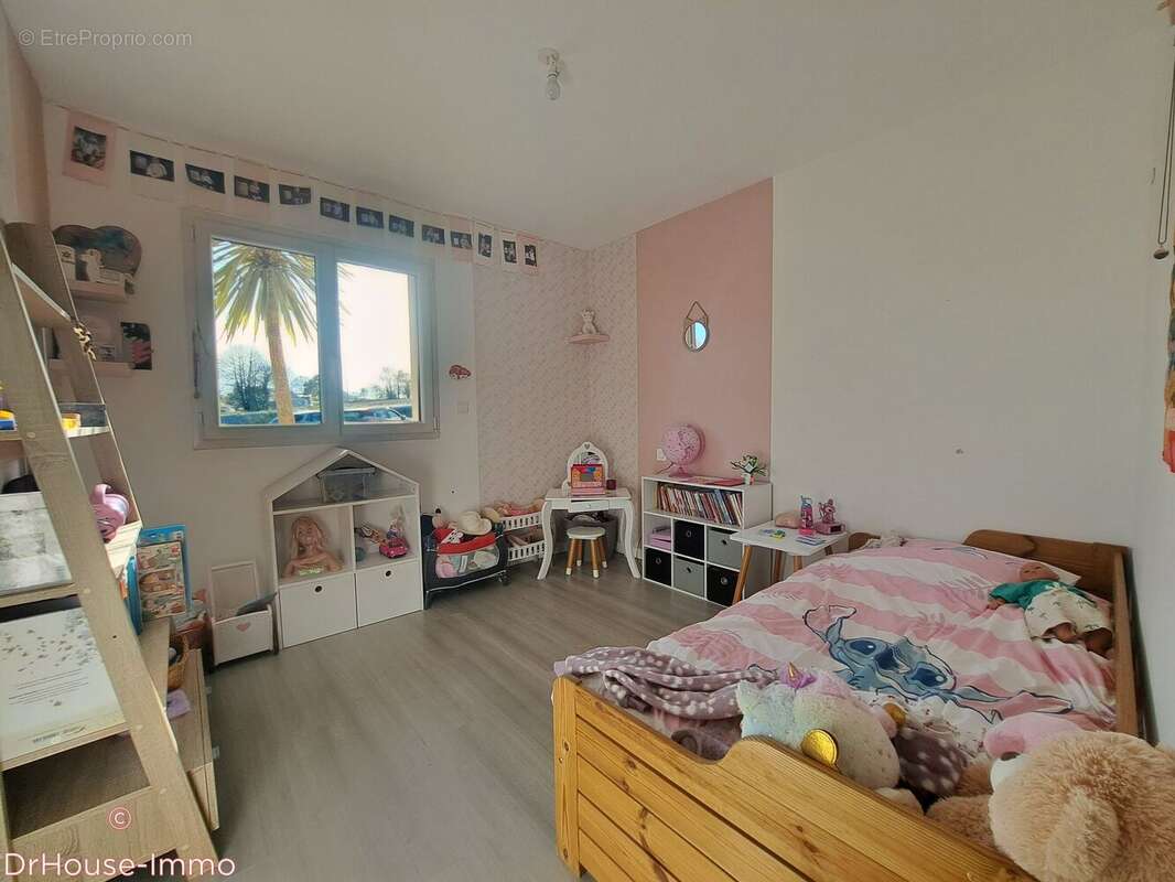 Maison à MINIAC-MORVAN