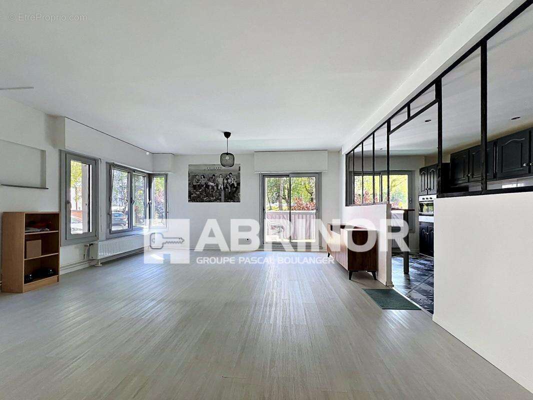 Appartement à LA MADELEINE