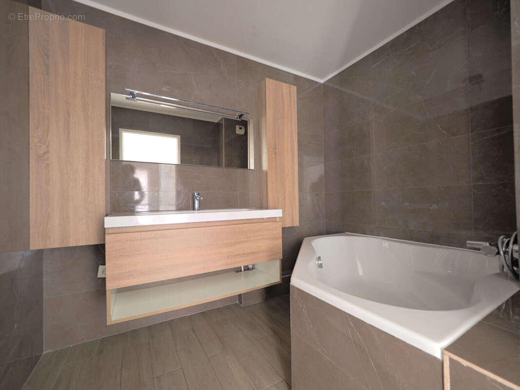 Appartement à ROMAINVILLE