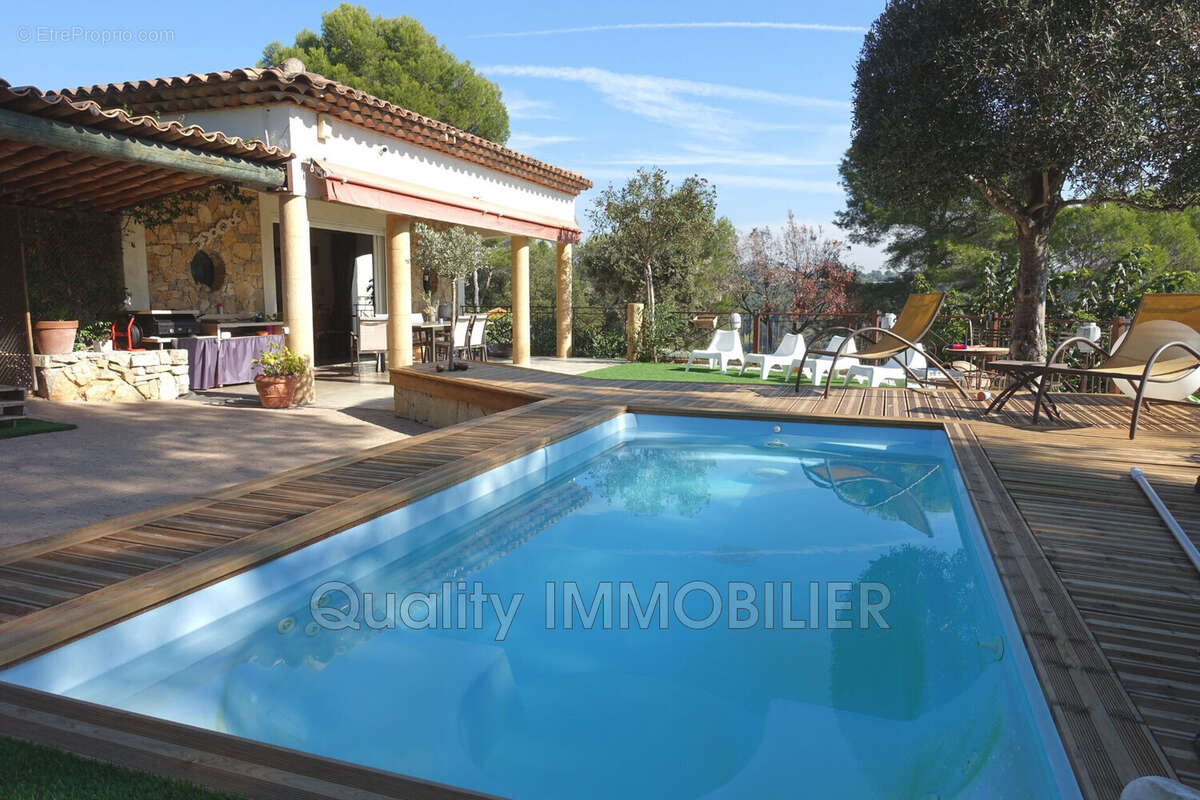 Maison à MOUANS-SARTOUX