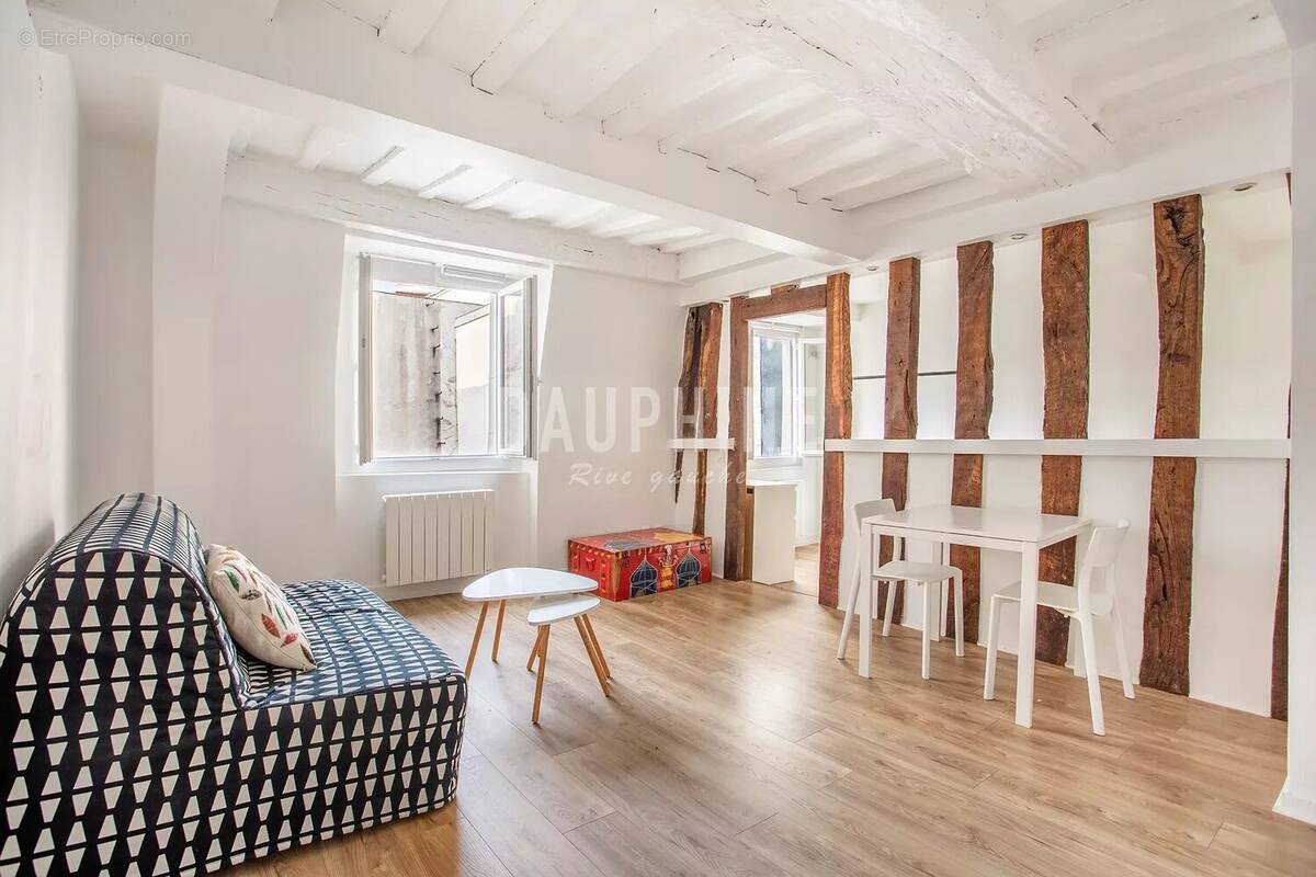 Appartement à PARIS-7E