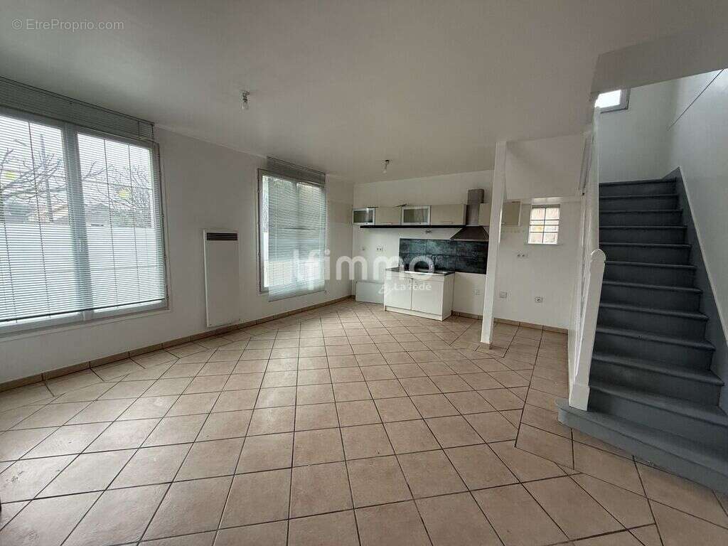 Appartement à TREMBLAY-EN-FRANCE