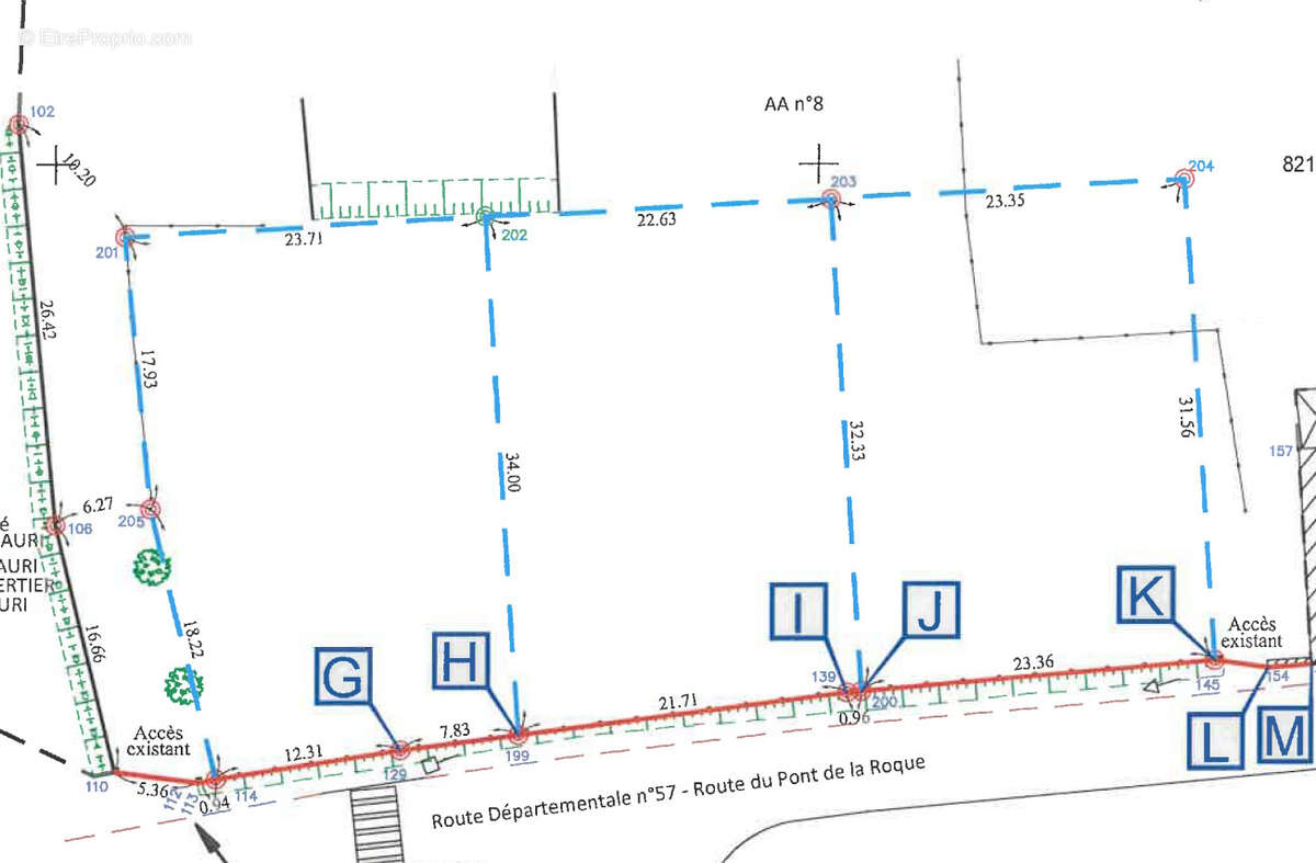 Terrain à MONTHUCHON