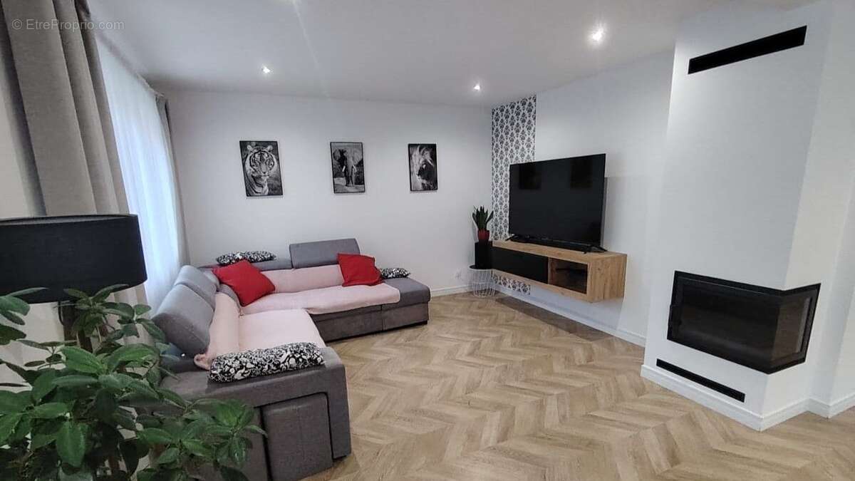 Maison à CHAMPAGNE-SUR-OISE