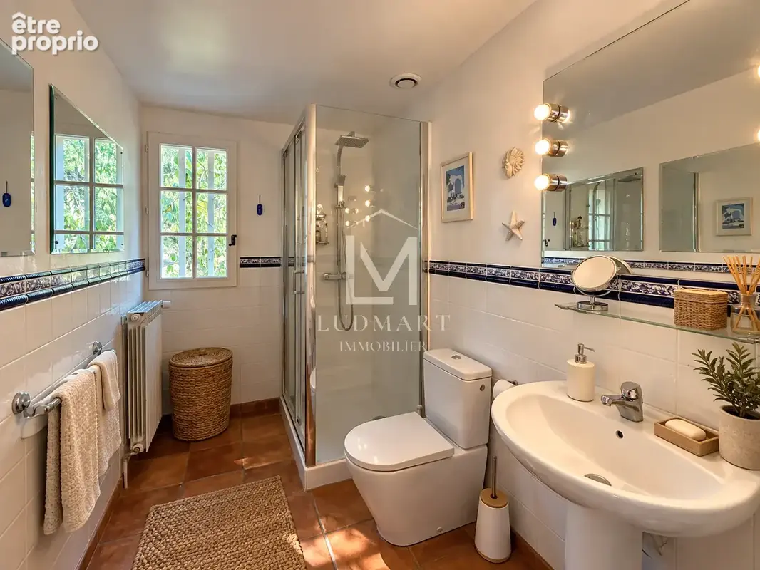 Propriété à vendre à Lorgues   225 m2 habitables, 5 chambres, maison d’amis, piscine et terrain de 4 000 m2 - photo 33