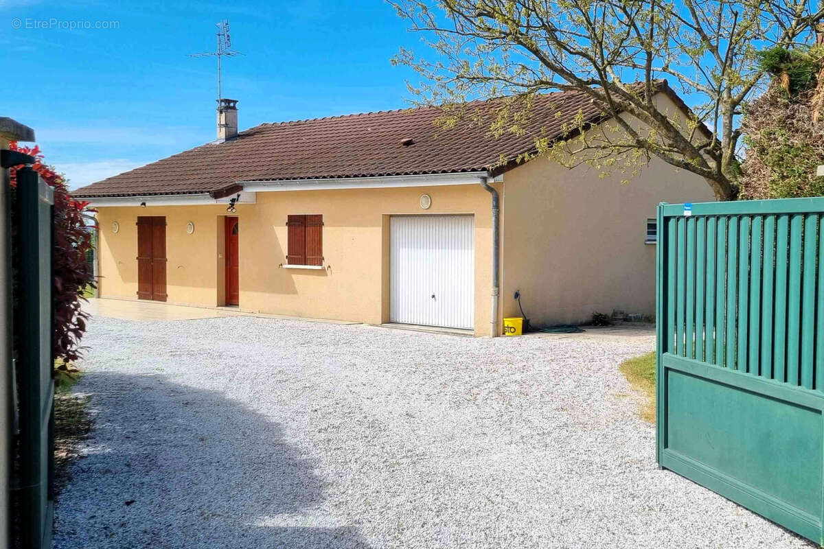 Maison à PARAY-LE-MONIAL